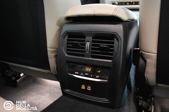 BMW 318d 48V Touring